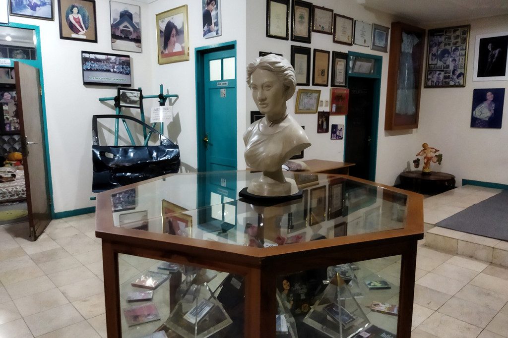 Mengunjungi Museum Nike Ardilla di Bandung