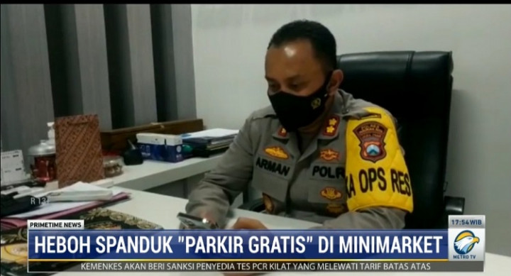Heboh Spanduk Parkir Gratis di Minimarket
