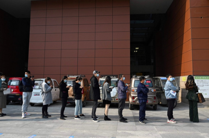 Tiongkok Atasi Kasus Baru Covid-19, Ratusan Penerbangan Dibatalkan