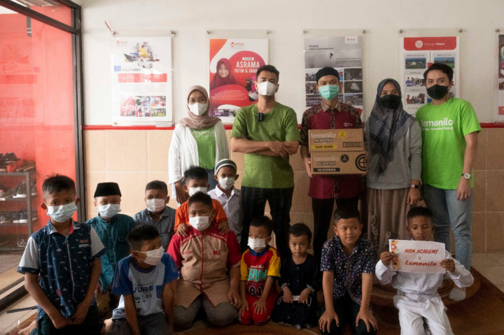 Pandemi Belum Selesai, Raffi Ahmad Berikan Donasi ke Panti Asuhan