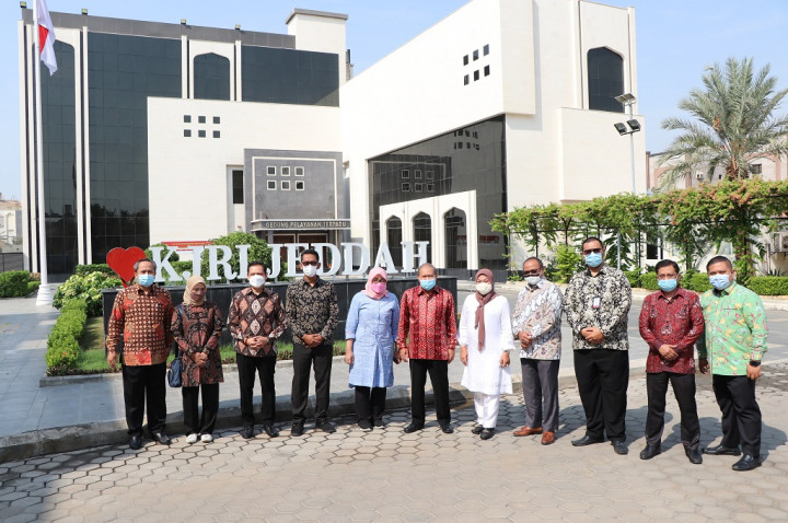 Hadir di KJRI Jeddah, Menaker RI Berdialog dengan Pekerja Migran Indonesia