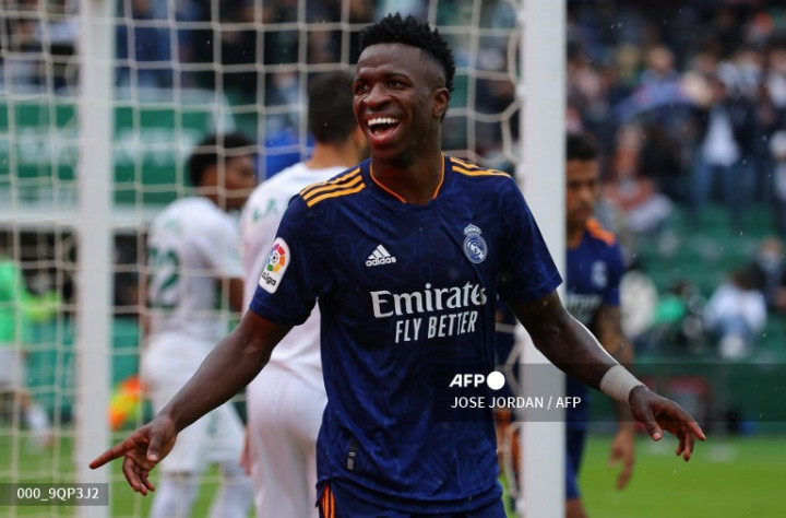 Vinicius Bantu Real Madrid Atasi 10 Pemain Elche