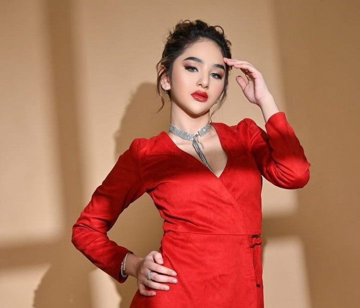 Dituduh Minta Bayaran ke Deddy Corbuzier, Hana Hanifah Beri Klarifikasi