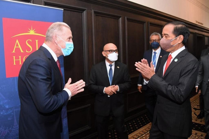 Jokowi Gelar Pertemuan CEOs Forum dengan Investor Inggris