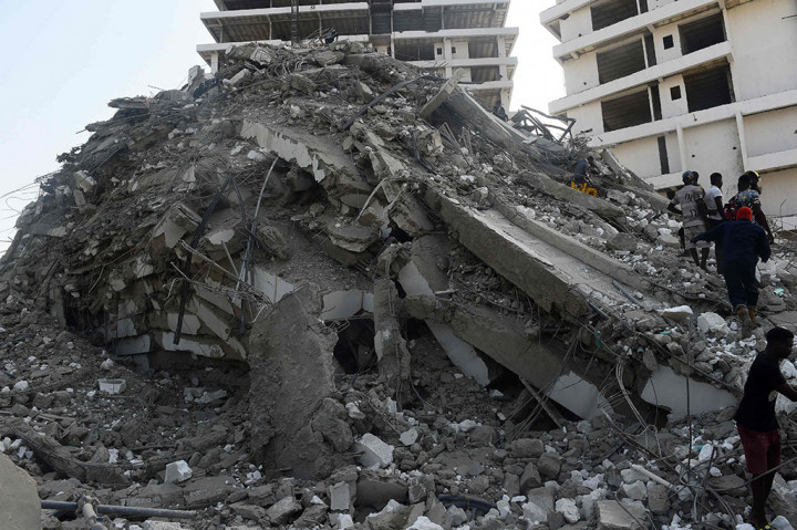 Gedung 21 Lantai di Lagos Runtuh, Empat Meninggal, Puluhan Terperangkap