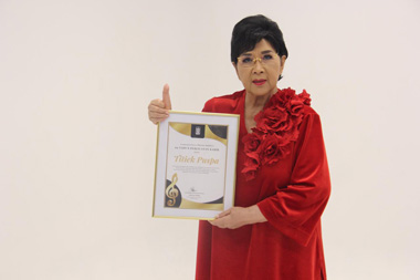 Rayakan Ulang Tahun ke-84, Titiek Puspa Rilis Album Perjalanan 69 Tahun Berkarya