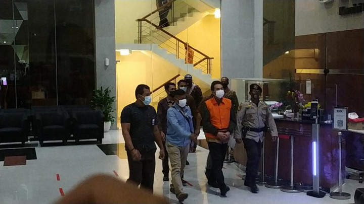 Dugaan Adik Azis Syamsuddin Terima Duit Rp200 Juta Terkait DAK Diselisik