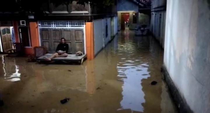 Ratusan Rumah di OKU Sumsel Terendam Banjir Setinggi 4 Meter