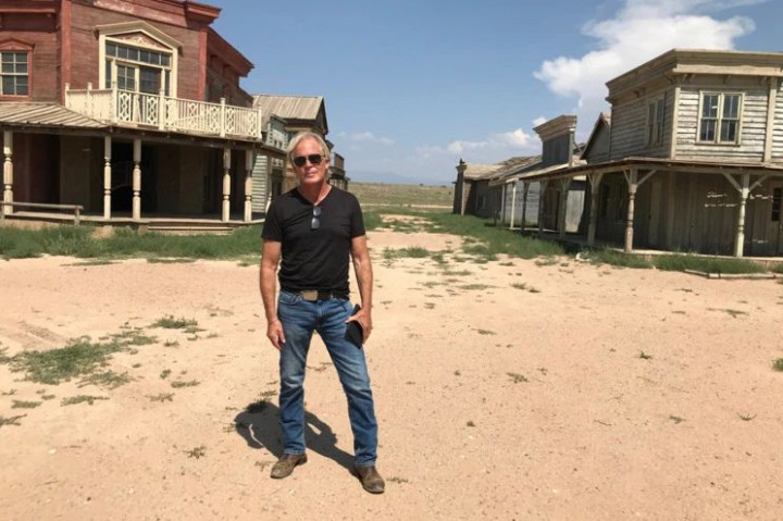 Asisten Sutradara Film Rust Angkat Bicara tentang Insiden Penembakan Alec Baldwin