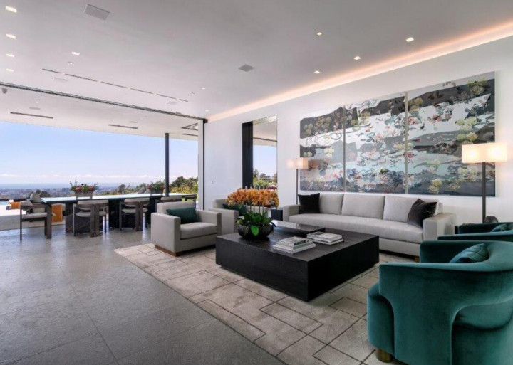 Intip Rumah Rp400 Miliar Milik Adika Nuraga Bakrie, Bos Baru BUMI