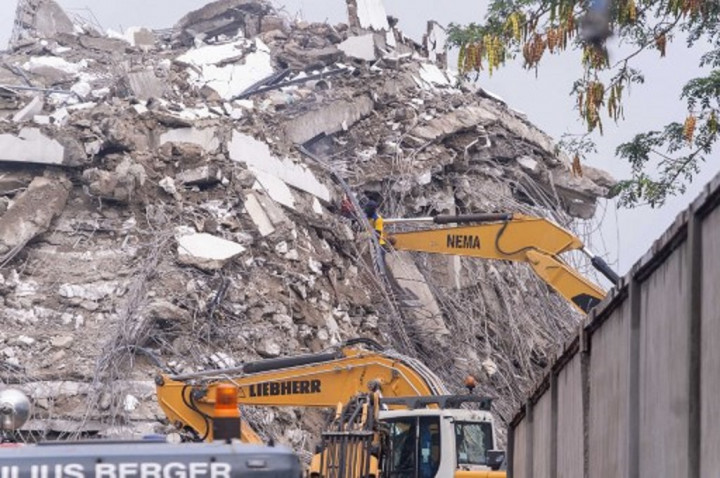 Korban Tewas Apartemen Roboh Nigeria Jadi 16 Orang, Puluhan Hilang