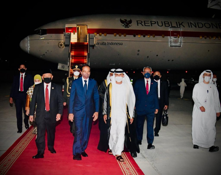 President Jokowi Arrives in United Arab Emirates