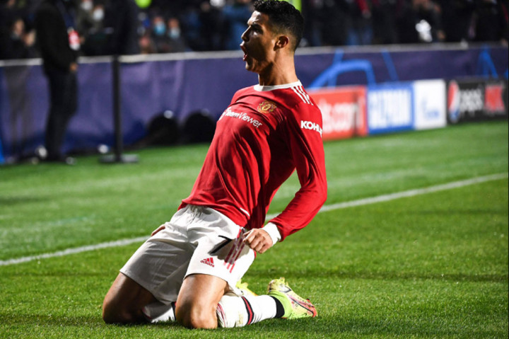 Foto: Aksi Ronaldo Selamatkan MU dari Kekalahan