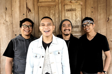 The Rain Rilis Lagu tentang Jatuh Cinta pada Sahabat Sendiri, Berjudul Salam Dari Ibumu