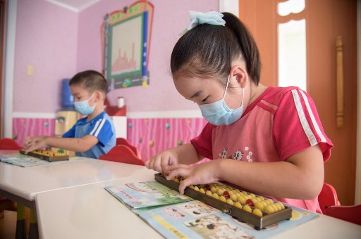 Korut Pakai Robot Untuk Bantu Siswa Belajar