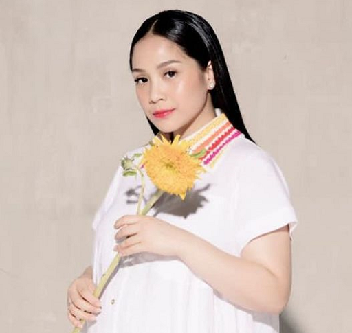 Nagita dengan bangga merilis brand fashion Nagita Slavina Collection untuk memberdayakan perempuan Indonesia di masa pandemi. (Foto: Dok.Instagram/@raffinagita1717)