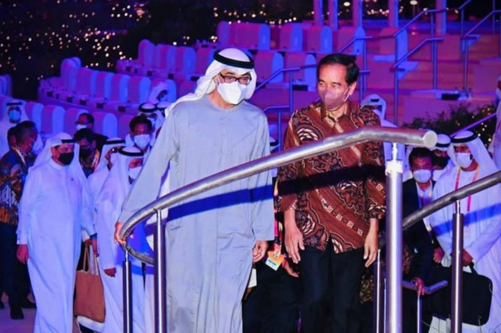 Momen Keakraban Jokowi dan Pangeran MBZ di Dubai Expo