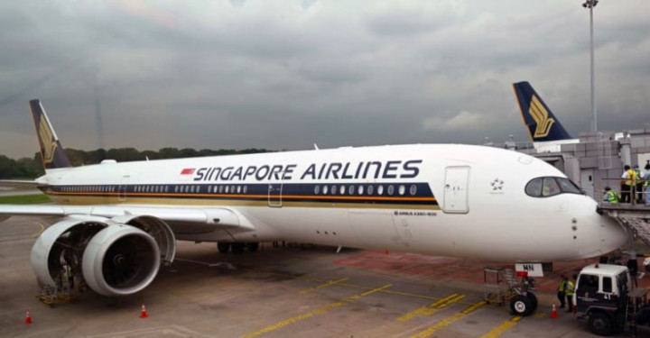 Sayap Pesawat Bertabrakan Ketika di Darat, Penerbangan Singapore Airlines Dibatalkan