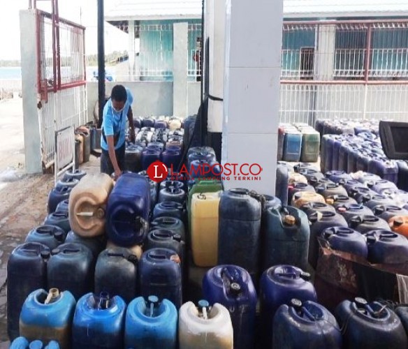 Krisis Solar, Nelayan di Lampung Selatan Berhenti Melaut