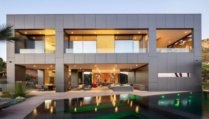 Potret Rumah Baru Gene Simmons Seharga Rp150 Miliar, Punya Bioskop dan Garasi Luas