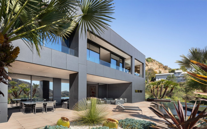 Populer Properti, Rumah Baru Gene Simmons hingga Sertifikat Apartemen