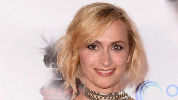 Suami Halyna Hutchins Sewa Pengacara, Mau Tuntut Alec Baldwin?