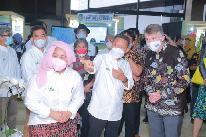 Rayakan 20 Tahun Kerja Sama Lingkungan, Dubes Inggris Kunjungi Paviliun KLHK