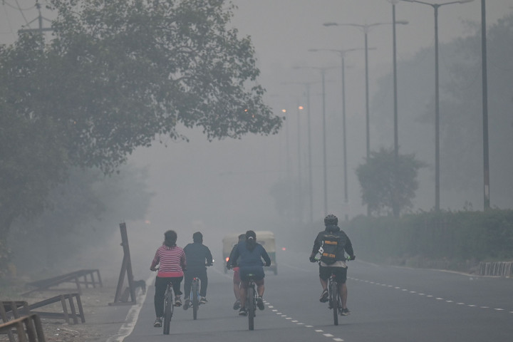 Foto: Polusi Udara Selimuti New Delhi Usai Festival Diwali