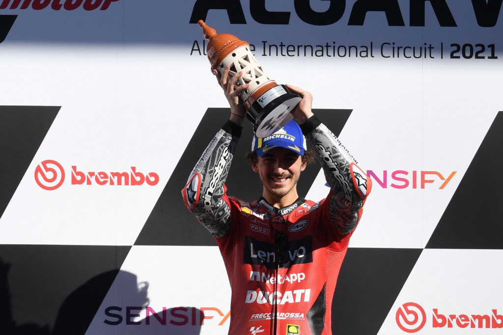 MotoGP Algarve 2021: Bagnaia Juara, Quartararo Crash!