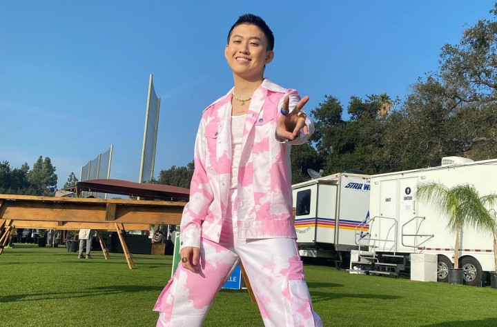 Monolog Rich Brian Melawan Keraguan di Lagu 