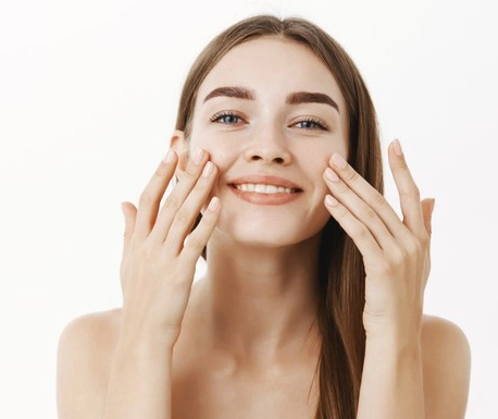 Ladies, Ini 7 Bahan Skincare yang Efektif Mengatasi Masalah Kulit Wajah