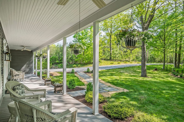 Setelah Kasus Penembakan, Alec Baldwin 'Bersembunyi' di Rumah Sewaan Rp10 Juta per Malam