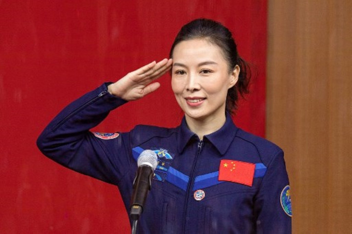 Wang Yaping, Astronaut Perempuan Pertama Tiongkok yang Berjalan di Luar Angkasa