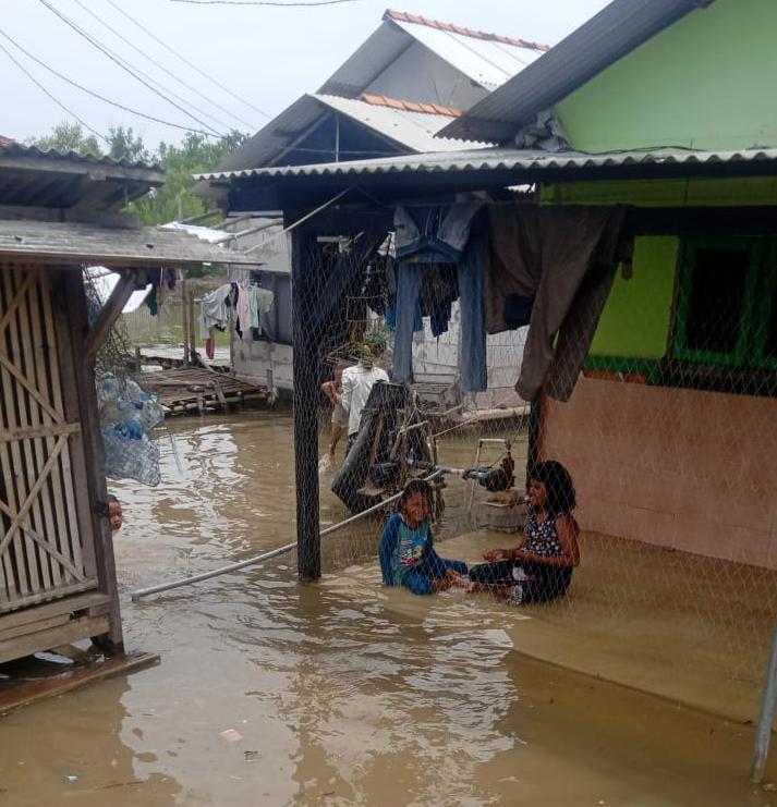 Banjir Rob Rendam 5 Kampung di Muaragembong Bekasi