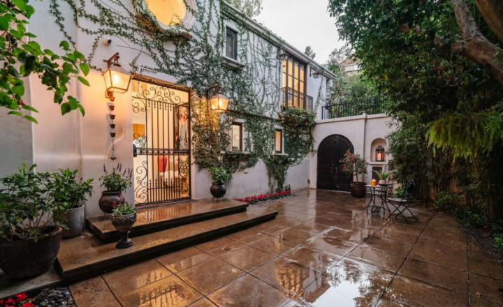 Camila Cabello Jual Rumahnya yang Menawan Seharga Rp57 Miliar