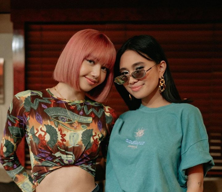 Persahabatan NIKI dan Lisa BLACKPINK Semakin Erat