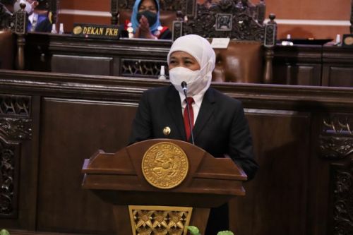 Khofifah Siap Jadi Orang Pertama Divaksin <i>Booster</i> Merah Putih