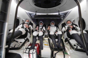 Populer Internasional: Astronot ISS Pulang ke Bumi Hingga Virgin Galactic Jual Tiket