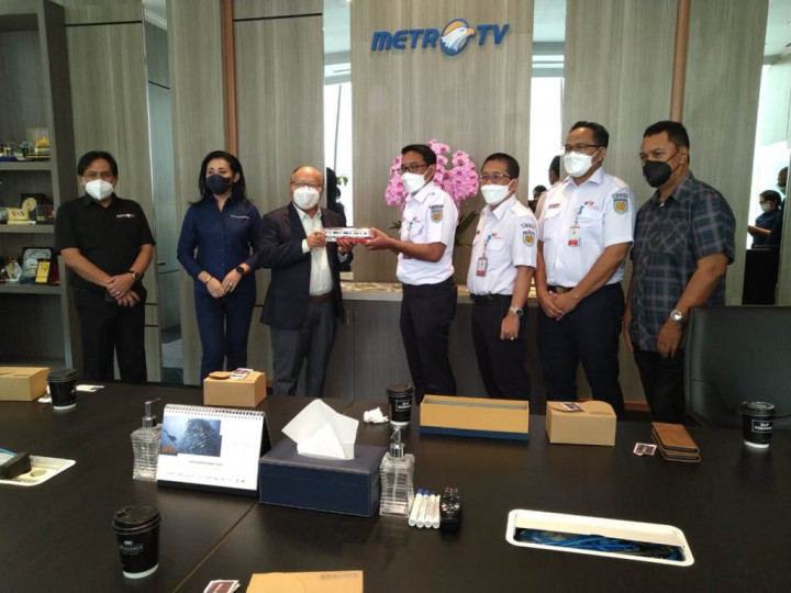 PT KCI Ajak Metro TV untuk Sosialisasi Budaya Baru di KRL