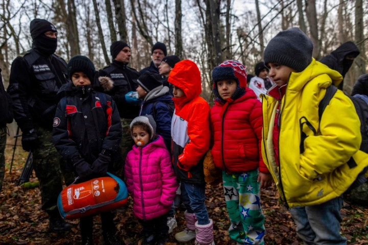 PM Polandia: Vladimir Putin Dalang Kedatangan Migran Belarusia