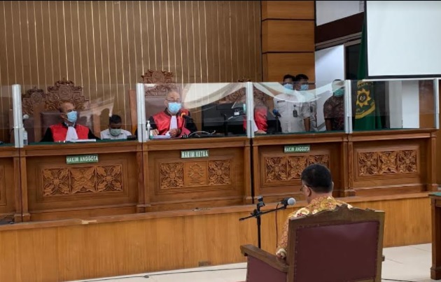 Divonis 10 Bulan, Jumhur Hidayat Tak Ditahan