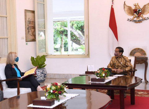 President Jokowi Receives Courtesy Call from UK Foreign Minister