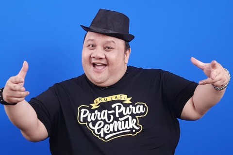 Profil Rony Dozer, Komedian yang Melejit Lewat Program TV <i>Extravaganza</i>