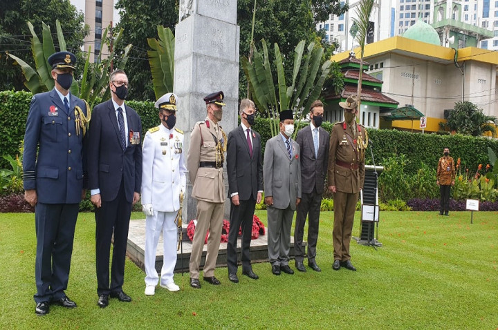 Bersama Menhan Prabowo, Dubes Inggris Peringati Remembrance Sunday