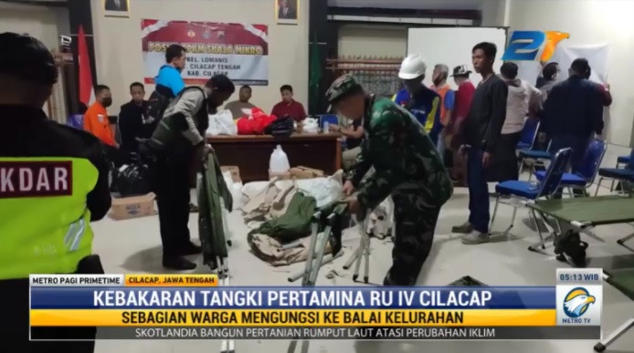 Tangki Pertamina UP IV Cilacap Terbakar, Warga Sekitar Mengungsi