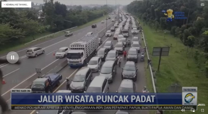 Jurus <i>One Way</i> Tak Mempan, Jalur Puncak Bogor Semakin Padat