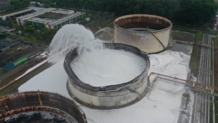 Insiden Kebakaran Kilang Cilacap Bikin Biaya Impor BBM Bengkak