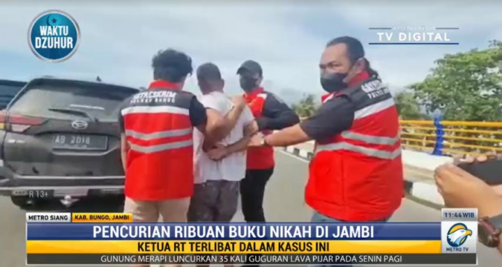Pencuri dan Penadah Ribuan Buku Nikah di Jambi Ditangkap