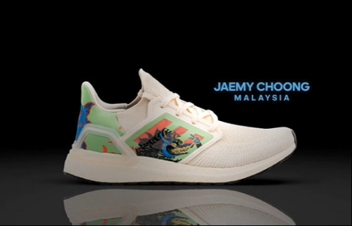 Sepatu Adidas UltraBOOST DNA City Pack dengan desain wayang kulit yang diklaim warisan budaya Malaysia (Instagram/adidassg)