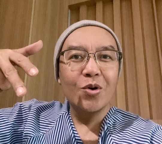 Ari Lasso unggah rambutnya botak karena kemoterapi. (Foto: Dok. Instagram Ari Lasso/@ari_lasso)